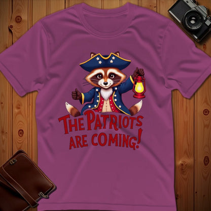 Raccoon Tee – Patriots are coming – Bold Vibrant Art