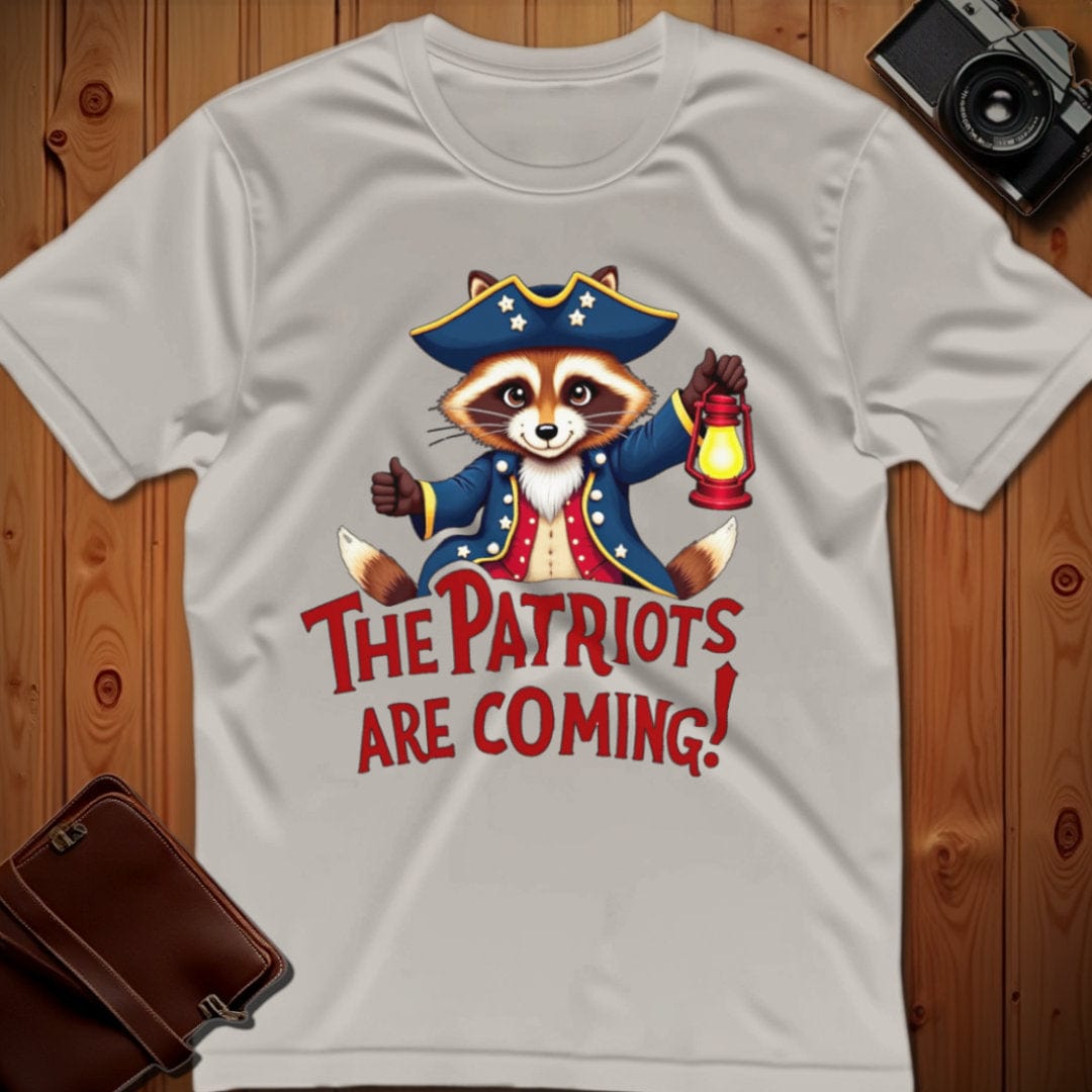 Raccoon Tee – Patriots are coming – Bold Vibrant Art