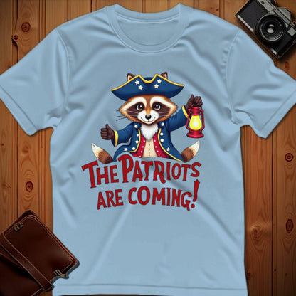Raccoon Tee – Patriots are coming – Bold Vibrant Art
